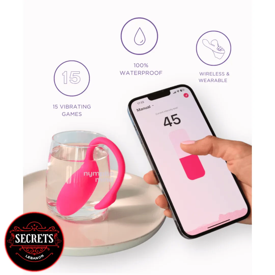 Magic Motion Flamingo 2.0 App Controlled Vibrator pink in water glass with smartphone
