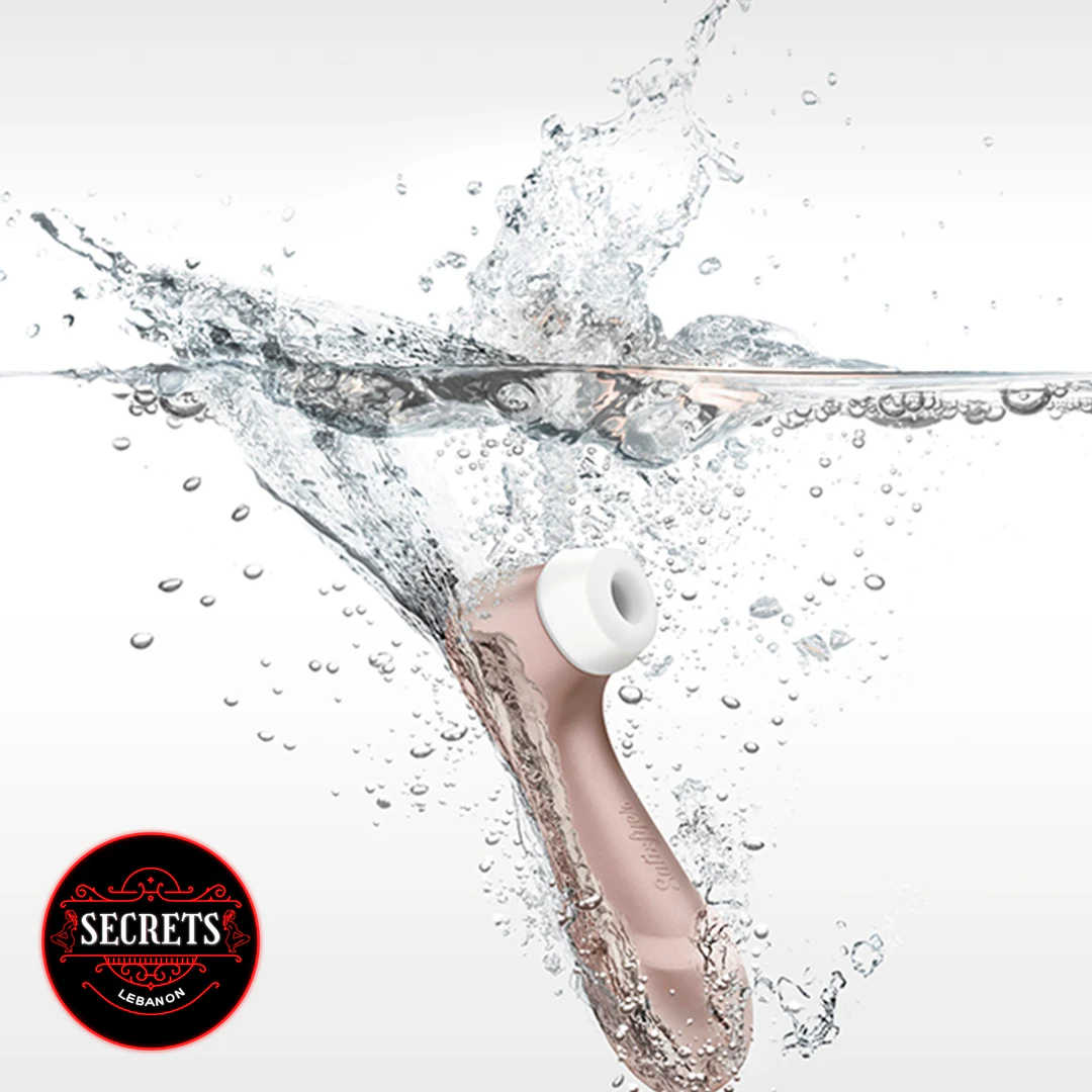Satisfyer Pro 2 Air Pulse Stimulator rose gold submerged in splashing water