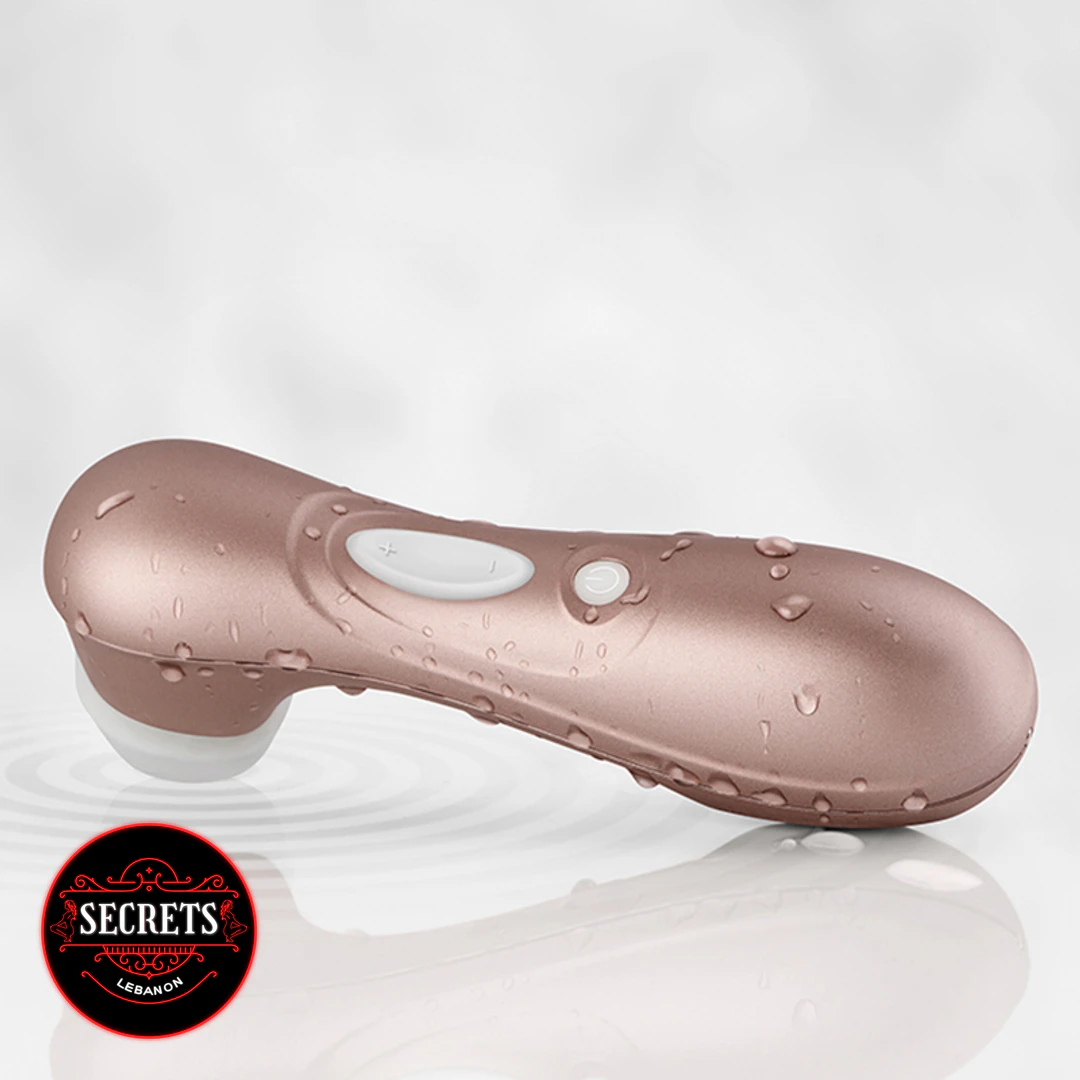 Satisfyer Pro 2 Air Pulse Stimulator in rose gold with water droplets
